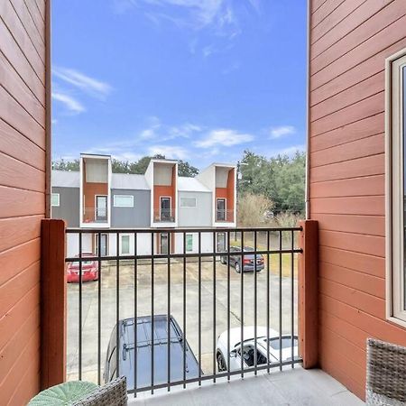 Cozy 2 Bed Townhome Near The Hospital Lafayette Exterior photo
